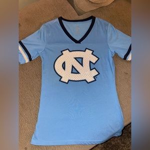 Colloseum medium nc chapel hill tarheel team shirt women